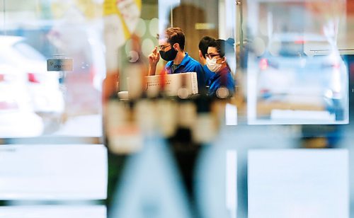 JOHN WOODS / WINNIPEG FREE PRESS
Mask wearing was mixed amongst staff at Grant Park Liquor Mart in Winnipeg Monday, August 3, 2020. 

Reporter: ?