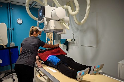 JESSE BOILY  / WINNIPEG FREE PRESS
Students from the Medical Radiologic Technology and Diagnostic Imaging demonstrate some of the work they do at the Red River College on Wednesday. Wednesday, Aug. 5, 2020.
Reporter: Maggie