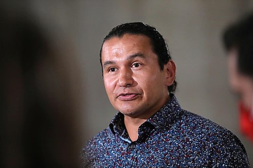 RUTH BONNEVILLE / WINNIPEG FREE PRESS

Local - Wab Kinew and UFCW 832 presser


Wab Kinew, Leader of the Official Opposition   holda a press conference about the need for paid sick leave in Manitoba which took place in the Rotunda at the Legislative Building on Friday.. UFCWs, Bea Bruske, also spoke to media at presser. 
 
More info on Bruske
Bea Bruske, Secretary-Treasurer at UFCW Manitoba and member of the UFCW Canada National Council Executive board.

 Aug 7th, 2020