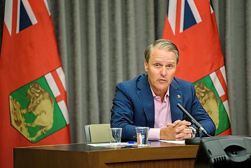 JESSE BOILY  / WINNIPEG FREE PRESS
Seniors and Active Living Minister Cameron Friesen gives an update on the COVID-19 response in the province at the Legislature building on Monday. Monday, Aug. 10, 2020.
Reporter: Larry