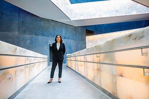 MIKAELA MACKENZIE / WINNIPEG FREE PRESS

The new CEO of the Canadian Museum for Human Rights, Isha Khan, poses for a portrait at the museum in Winnipeg on Monday, Aug. 10, 2020.
Winnipeg Free Press 2020.