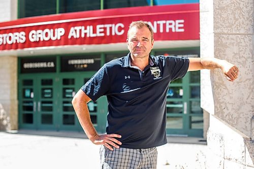 MIKAELA MACKENZIE / WINNIPEG FREE PRESS

Arnd Ludwig, new Bisons mens volleyball coach, poses for a portrait outside of the Investors Group Athletic Centre in Winnipeg on Tuesday, Aug. 11, 2020. For Taylor Allen.
Winnipeg Free Press 2020.