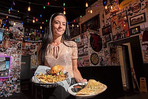 JESSE BOILY / WINNIPEG FREE PRESS
Shayla Kolomaya serves up some the dishes at Leopold's on Academy on Tuesday, Aug. 11, 2020.
Reporter: ??