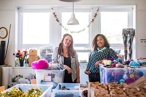 MIKAELA MACKENZIE / WINNIPEG FREE PRESS

Helga Jakobson (left) and Lou Gandier pose for a portrait at ArtsJunktion in Winnipeg on Tuesday, Aug. 11, 2020. For Aaron Epp story.
Winnipeg Free Press 2020.