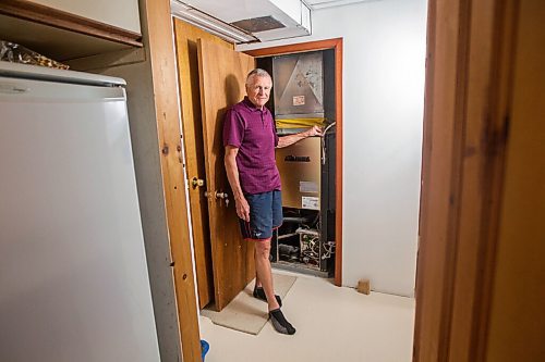 MIKAELA MACKENZIE / WINNIPEG FREE PRESS

Ed Lohrenz, geothermal heat pump expert, poses for a portrait in his home (beside the furnace system) in Winnipeg on Wednesday, Aug. 12, 2020. For Sarah story.
Winnipeg Free Press 2020.