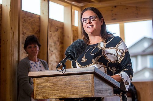 MIKAELA MACKENZIE / WINNIPEG FREE PRESS

Families Minister Heather Stefanson announces new support for home ownership at a Habitat for Humanity construction site in Winnipeg on Thursday, Aug. 13, 2020. For Malak Abas story.
Winnipeg Free Press 2020.