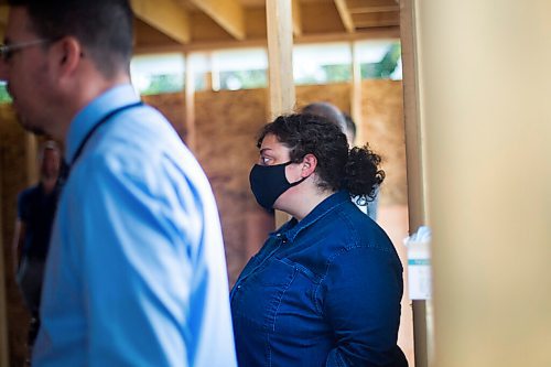 MIKAELA MACKENZIE / WINNIPEG FREE PRESS

Reporter Malak Abas at an announcement for new support for home ownership at a Habitat for Humanity construction site in Winnipeg on Thursday, Aug. 13, 2020. For marketing.
Winnipeg Free Press 2020.