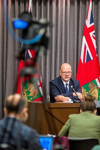 MIKAELA MACKENZIE / WINNIPEG FREE PRESS

Education minister Kelvin Goertzen speaks to the media about COVID-19 and schools re-opening in September at the Manitoba Legislative Building in Winnipeg on Thursday, Aug. 13, 2020. For Maggie Macintosh story.
Winnipeg Free Press 2020.