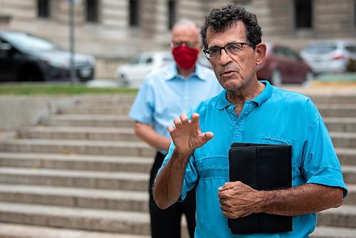 JESSE BOILY  / WINNIPEG FREE PRESS
Dennis LeNeveu, a concerned resident, speaks to media outside the Legislature building on Thursday. Residents and the Manitoba Liberals are wanting more review and oversight of the Vivian Sand Facility Mining project in Springfield, Manitoba. Thursday, Aug. 13, 2020.
Reporter: Carol
