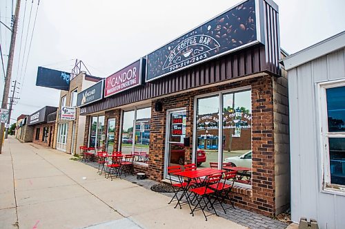 MIKAELA MACKENZIE / WINNIPEG FREE PRESS

Joy Coffee Bar in Charleswood in Winnipeg on Friday, Aug. 14, 2020. For Alison Gilmour story.
Winnipeg Free Press 2020.