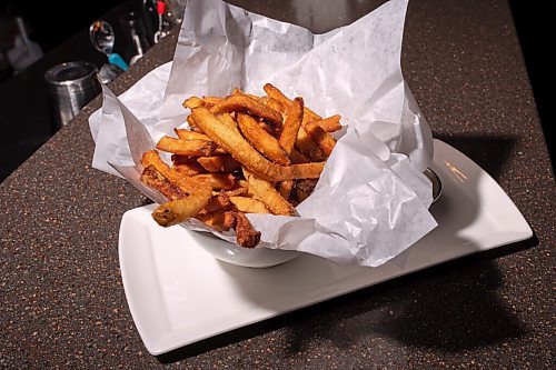 JESSE BOILY  / WINNIPEG FREE PRESS
French fries at Capital Grill in Charleswood on Friday. Friday, Aug. 14, 2020.
Reporter: Allison