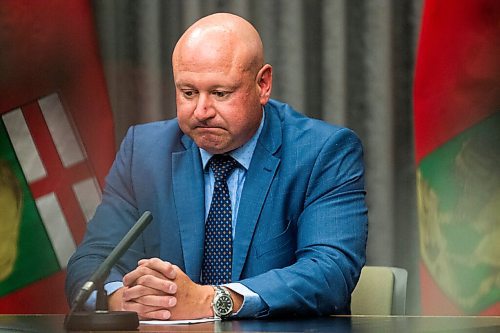 MIKAELA MACKENZIE / WINNIPEG FREE PRESS

Dr. Brent Roussin, chief provincial public health officer, speaks to the media during a COVID-19 update at the Manitoba Legislative Building in Winnipeg on Monday, Aug. 17, 2020. For Carol Sanders story.
Winnipeg Free Press 2020.