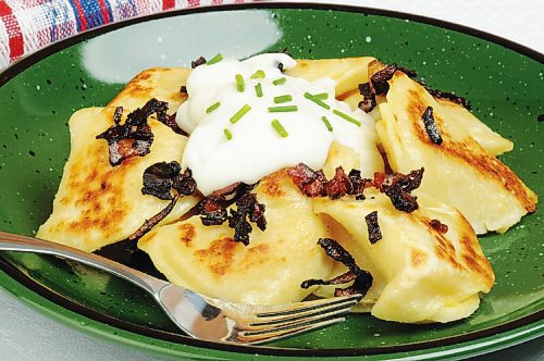 Canstar Community News Dont know the difference between perogies, pyrohy or pyrogy? Correspondent Anne Yanchyshyn explains it all for you.
