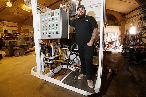 JOHN WOODS / WINNIPEG FREE PRESS
Ryan Slobodesky, shop manager at Multicrete Systems who caught COVID-19 in March, is photographed in the companys shop in WinnipegAugust Tuesday, January 18, 2020. 

Reporter: Gabby