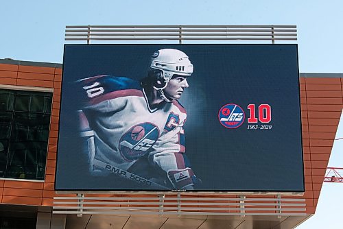 JESSE BOILY  / WINNIPEG FREE PRESS
Dale Hawerchuk, former Winnipeg Jet, is memorialized on the big screen in True North Square on Tuesday. Tuesday, Aug. 18, 2020.
Reporter: