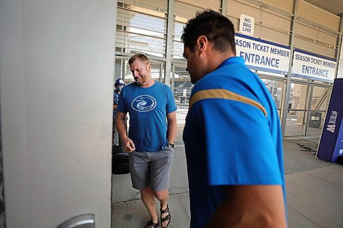 RUTH BONNEVILLE / WINNIPEG FREE PRESS

Sports  - Bombers - coach Mike O'Shea,
IG Field

Winnipeg Blue Bombers  Head Coach, Mike O'Shea, leaves the press conference after expressing his disappointment to the media that the 2020 season was cancelled at IG Field Wednesday.


Aug 19h, 2020