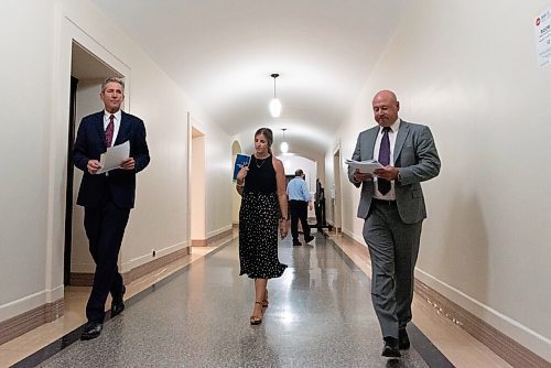 JESSE BOILY  / WINNIPEG FREE PRESS
Premier Brian Pallister, left, and Dr. Brent Roussin walk up to room 68 at the Legislative building on Wednesday. Wednesday, Aug. 19, 2020.
Reporter: Carol