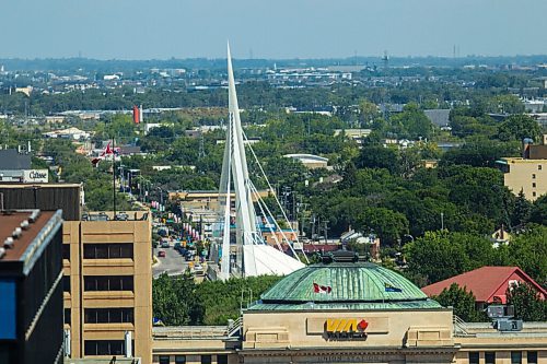 MIKAELA MACKENZIE / WINNIPEG FREE PRESS

The tree canopy and the Esplanade Riel, as seen from the Woodsworth Building, in Winnipeg on Wednesday, Aug. 19, 2020. For Gabrielle Piche.
Winnipeg Free Press 2020.