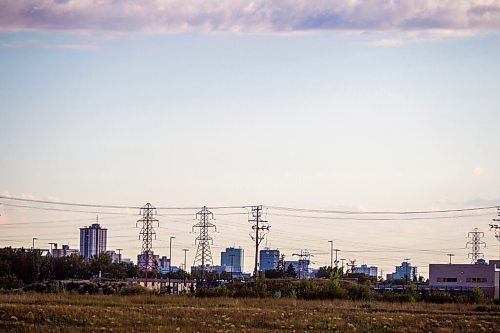 MIKAELA MACKENZIE / WINNIPEG FREE PRESS

The view from the new Rapid Transit bike path near Jubilee Avenue in Winnipeg on Thursday, Aug. 20, 2020. For photo page.
Winnipeg Free Press 2020.