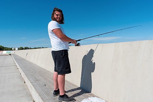 JESSE BOILY  / WINNIPEG FREE PRESS
Ryan Eismendi came to Gimli from Winnipeg to get in some fishing on Monday. Monday, Aug. 24, 2020.
Reporter: Piche