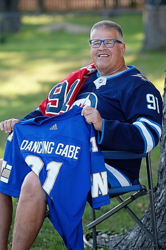 JOHN WOODS / WINNIPEG FREE PRESS
Gabe Langlois, aka Dancing Gabe, is photographed in his front yard in Winnipeg Monday, August 24, 2020. Dancing Gabe, who dances and gets the fans going during local sporting events, has had a quiet few months with local sports being cancelled due to COVID-19.

Reporter: Zoratti