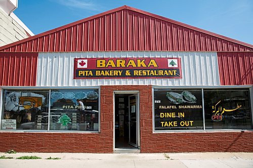 MIKE DEAL / WINNIPEG FREE PRESS
Baraka Pita at 1783 Main Street.
see Alison Gillmor story
200824 - Monday, August 24, 2020.