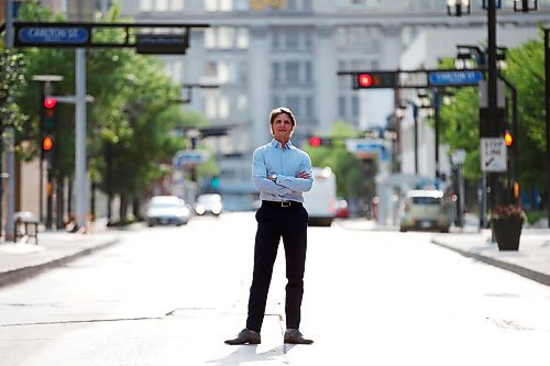 JOHN WOODS / WINNIPEG FREE PRESS
Tristan Dobrowney, former Royal Winnipeg Ballet (RWB) dancer, is photographed in Winnipeg Tuesday, August 25, 2020. Dobrowney is retiring from dance and moving on. He has enrolled at the University of Manitoba in the faculty of engineering.

Reporter: Harris