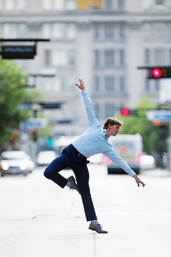 JOHN WOODS / WINNIPEG FREE PRESS
Tristan Dobrowney, former Royal Winnipeg Ballet (RWB) dancer, is photographed in Winnipeg Tuesday, August 25, 2020. Dobrowney is retiring from dance and moving on. He has enrolled at the University of Manitoba in the faculty of engineering.

Reporter: Harris