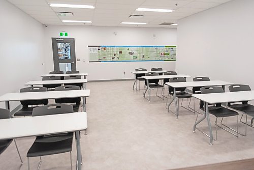JESSE BOILY  / WINNIPEG FREE PRESS
Delta 9 cannabis store in Kenaston has an education room where they hope to be able to teach people about cannabis, on Wednesday. Delta 9 has seen profits continue to rise. Wednesday, Aug. 26, 2020.
Reporter: