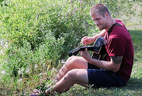 RUTH BONNEVILLE / WINNIPEG FREE PRESS

SPORTS - Bombers - Drew Wolitarsky, 

Portraits of Winnipeg Blue Bombers receiver, Drew Wolitarsky, with his guitar at a lake near his home.

Story:  Drew Wolitarsky,  Lives in California, but came up to Winnipeg cause the virus is crazy in the states. With no football hes putting a bigger emphasis on his music career so a shot of him with his guitar or something would be cool.


Taylor Allen story

 Aug 26th, 2020