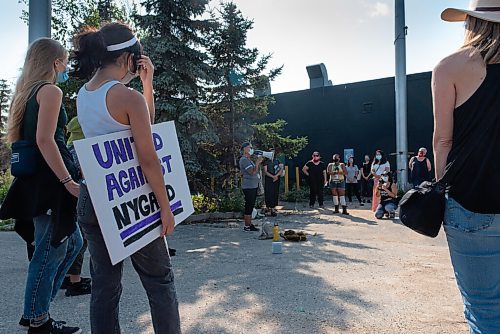 JESSE BOILY  / WINNIPEG FREE PRESS
People gathered to bring awareness to what they say is Peter Nygards legacy of sexual abuse outside of Nygards Notre Dame property on Wednesday. Wednesday, Aug. 26, 2020.
Reporter: Malak