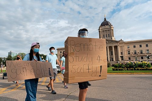 JESSE BOILY  / WINNIPEG FREE PRESS
People gathered outside of the Legislative building and were demanding a full and comprehensive plan for back-to-school on Thursday. They then marched down Broadway to Vimy Ridge park. Thursday, Aug. 27, 2020.
Reporter: Piche