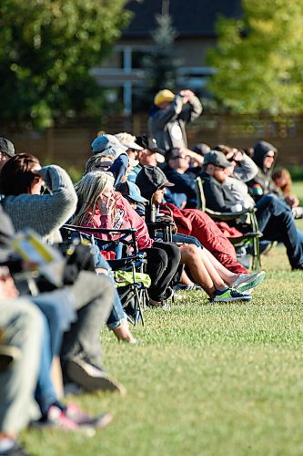 Mike Sudoma / Winnipeg Free Press
Spectators keep their distance as they watch a U14 soccer game Monday evening
August 31, 2020