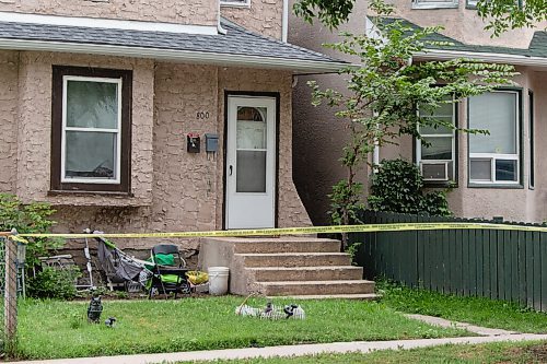 JESSE BOILY  / WINNIPEG FREE PRESS
A home is taped off by police where a homicide took place at the 800 block of Arlington st. Harley Eugene Nepinak has been charged with Second Degree Murder. Tuesday, Sept. 1, 2020.
Reporter: