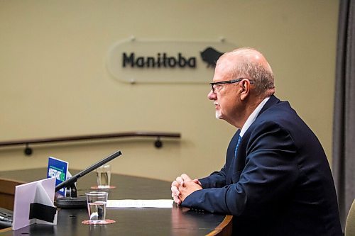 MIKAELA MACKENZIE / WINNIPEG FREE PRESS

Education minister Kelvin Goertzen speaks to the media about the opening of schools next week at the Manitoba Legislative Building in Winnipeg on Wednesday, Sept. 2, 2020. For Maggie Macintosh story.
Winnipeg Free Press 2020.