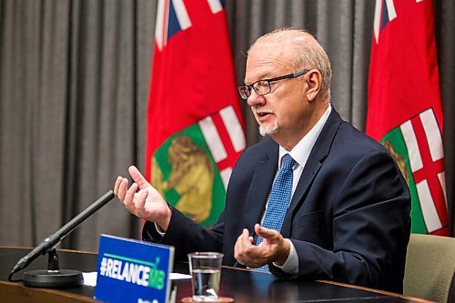 MIKAELA MACKENZIE / WINNIPEG FREE PRESS

Education minister Kelvin Goertzen speaks to the media about the opening of schools next week at the Manitoba Legislative Building in Winnipeg on Wednesday, Sept. 2, 2020. For Maggie Macintosh story.
Winnipeg Free Press 2020.