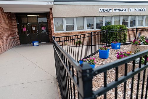 JESSE BOILY  / WINNIPEG FREE PRESS
Andrew Mynarski V.C. School waits for its students arrival on Wednesday. Wednesday, Sept. 2, 2020.
Reporter: