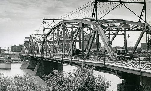 WINNIPEG FREE PRESS

Louise Bridge - 1957