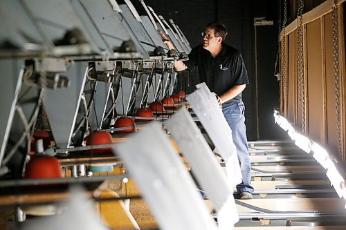 JOHN WOODS / WINNIPEG FREE PRESS
Edward Dubinsky does some repairs at Uptown Alley in Winnipeg Thursday, September 3, 2020. Dubinsky took over the bowling services business JD Bowling Services that his father started back in 1972.

Reporter: Sanderson