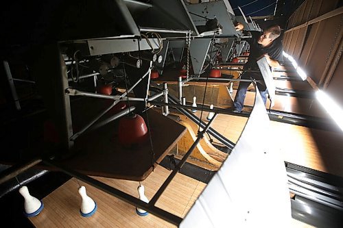 JOHN WOODS / WINNIPEG FREE PRESS
Edward Dubinsky does some repairs at Uptown Alley in Winnipeg Thursday, September 3, 2020. Dubinsky took over the bowling services business JD Bowling Services that his father started back in 1972.

Reporter: Sanderson