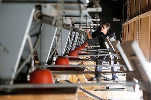 JOHN WOODS / WINNIPEG FREE PRESS
Edward Dubinsky does some repairs at Uptown Alley in Winnipeg Thursday, September 3, 2020. Dubinsky took over the bowling services business JD Bowling Services that his father started back in 1972.

Reporter: Sanderson