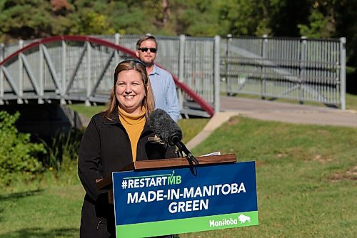 JESSE BOILY  / WINNIPEG FREE PRESS
Conservation and Climate Minister Sarah Guillemard, left, and Municipal Relations Minister Rochelle Squires speak to media about the $325,000 investment  to enhance the trail network in the Whiteshell Provincial Park, at Kings Park on Friday. Two bridges previously in Kings Park have been repurposed and installed at Hansons Creek and Cabi Lake in the Whiteshell.  Friday, Sept. 4, 2020.
Reporter: Abas