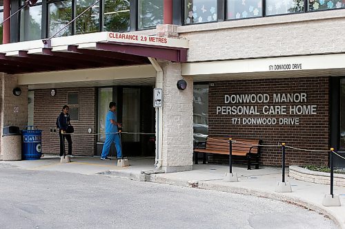 JOHN WOODS / WINNIPEG FREE PRESS
Health authorities reported a case of COVID-19 at Donwood Manor in Winnipeg Sunday, September 6, 2020. 

Reporter: Durrani