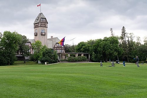 JESSE BOILY  / WINNIPEG FREE PRESS
People take to Assiniboine Park on the holiday Monday. Monday, Sept. 7, 2020.
Reporter: Standup