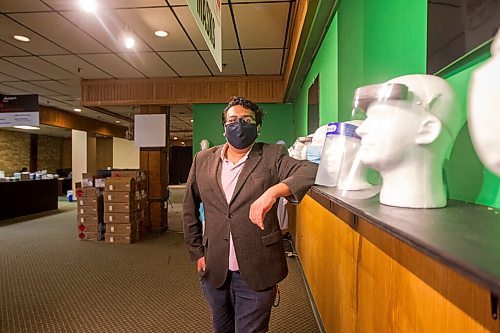 MIKAELA MACKENZIE / WINNIPEG FREE PRESS

Josh Giesbrecht, president of Exchange PPE, poses for a portrait in the new wholesale personal protective equipment business in Winnipeg on Tuesday, Sept. 8, 2020. For Temur Durrani story.
Winnipeg Free Press 2020.