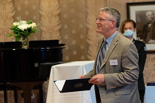 JESSE BOILY  / WINNIPEG FREE PRESS
John Burchill picks up his Lieutenant Governors Historical Preservation and Promotion award at the Government House on Tuesday. Tuesday, Sept. 8, 2020.
Reporter: Standup