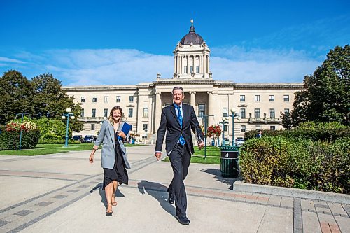 MIKAELA MACKENZIE / WINNIPEG FREE PRESS

Premier Brian Pallister walks out to speak to the media behind the Manitoba Legislative Building in Winnipeg on Wednesday, Sept. 9, 2020. For Larry/Carol story.
Winnipeg Free Press 2020.