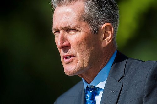 MIKAELA MACKENZIE / WINNIPEG FREE PRESS

Premier Brian Pallister speaks to the media behind the Manitoba Legislative Building in Winnipeg on Wednesday, Sept. 9, 2020. For Larry/Carol story.
Winnipeg Free Press 2020.