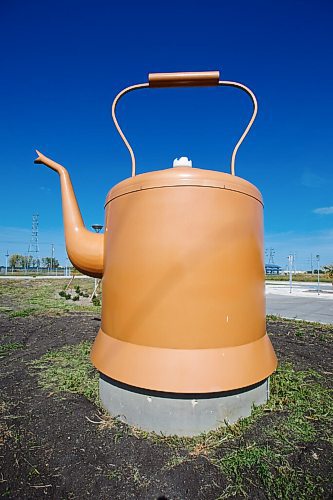 MIKE DEAL / WINNIPEG FREE PRESS
Found at the Beaumont Station, the Rooster Town Kettle sculpture, designed by Ian August, near where the Metis Rooster Town was located is part of the Southwest Transitway art project spearheaded by the Winnipeg Arts Council. 
200909 - Wednesday, September 09, 2020.