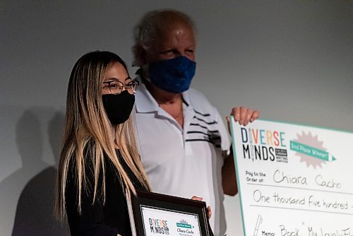 JESSE BOILY  / WINNIPEG FREE PRESS
Chiara Cacho, author of My Lovely Flowers, accepts her second place award at the Diverse Minds creative writing competitions award ceremony at the Asper Jewish Community Center on Wednesday. Wednesday, Sept. 9, 2020.
Reporter: Malak Abas